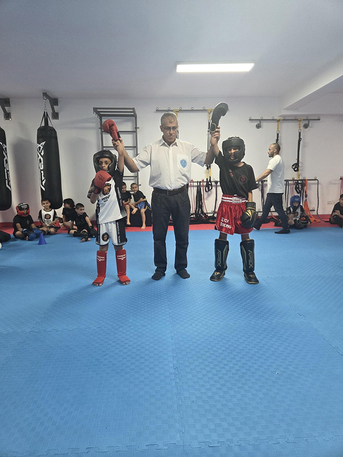 للقاء قطري لـ Inter Club Kickboxing في مركز حسني عرار للرياضة والفنون القتالية